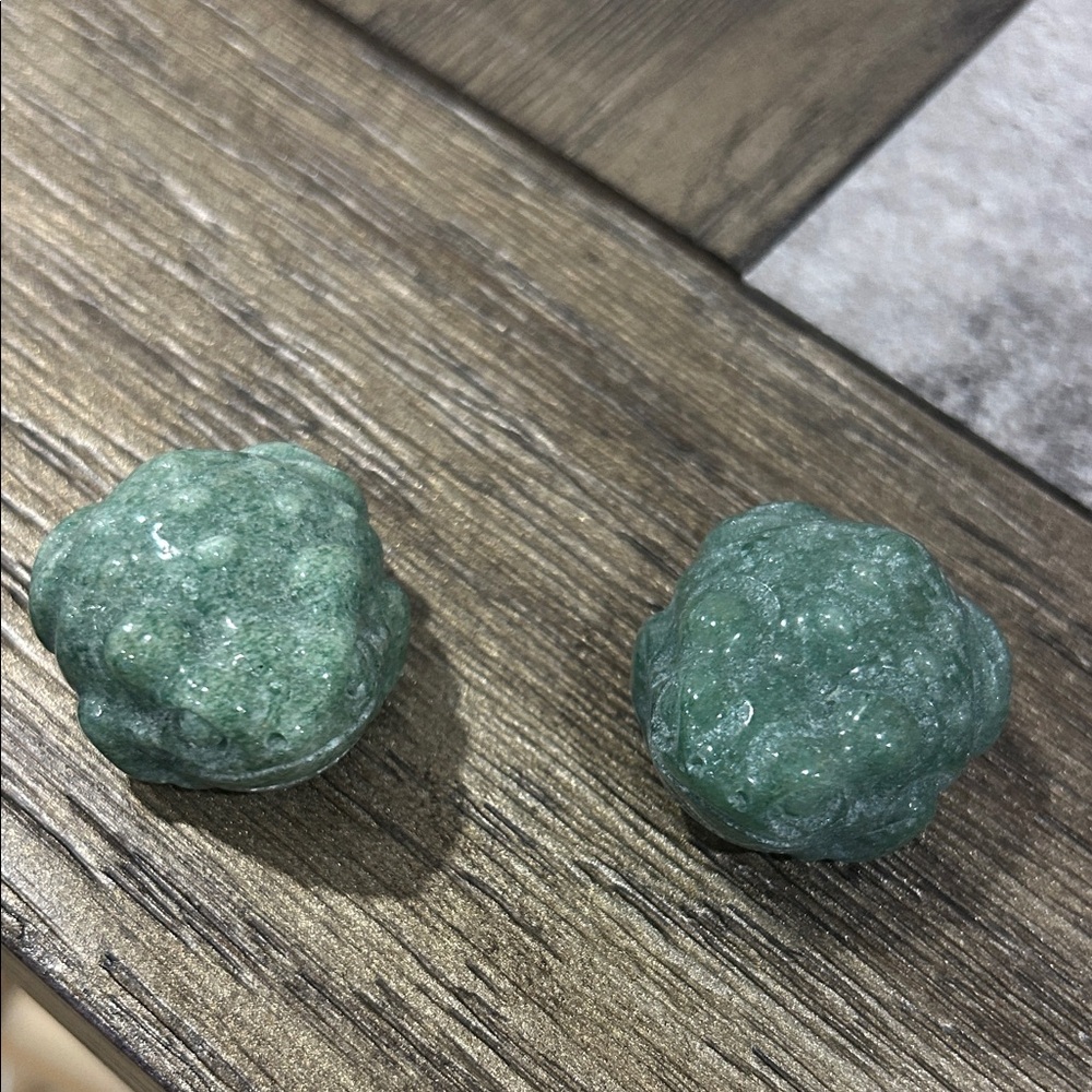 Green Aventurine Toad Figurine - Picture 2 of 13
